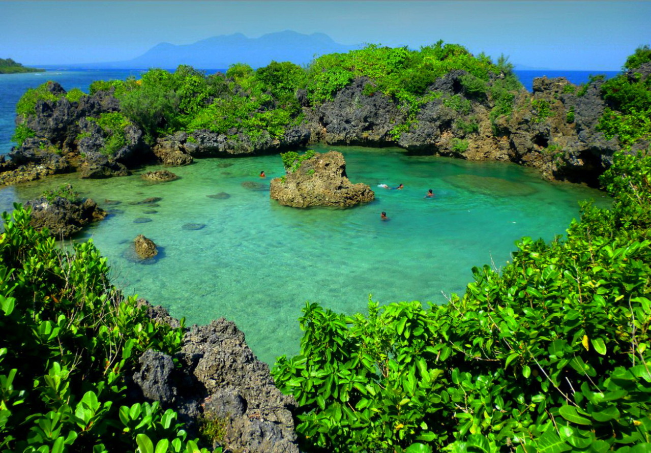 Paguriran Island lagoon, Sorsogon / Philippines